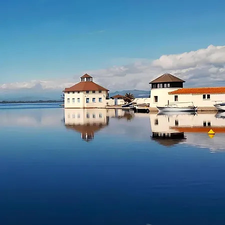 Le Des Reflets Dores Classe 3etoiles -vue Lac-piscine-climatisation-animaux Admis شقة Le Barcarès